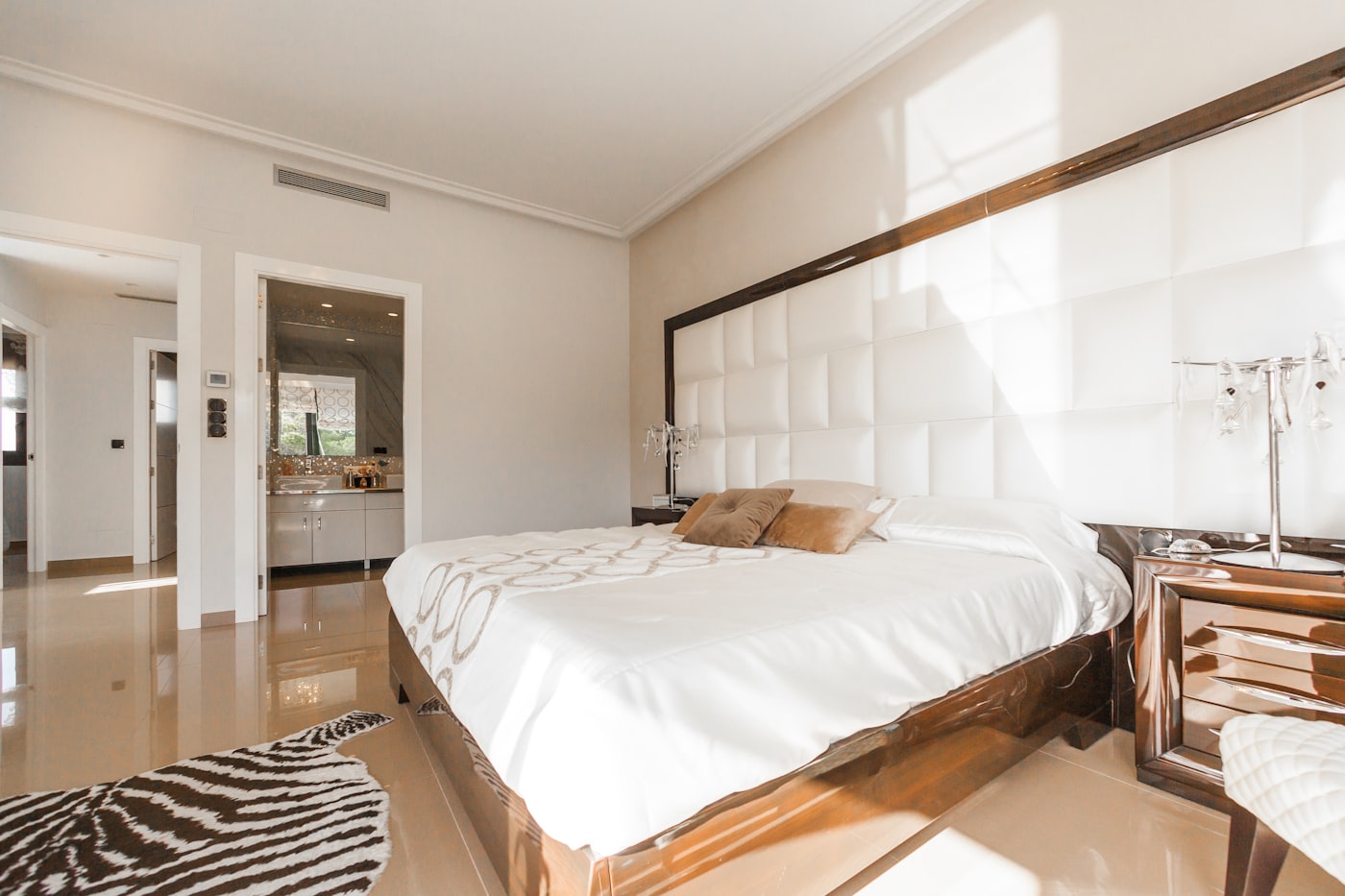Quarto preparado para receber hóspedes